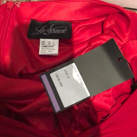 NWT La Femme red backless gown - Picture 5 of 5
